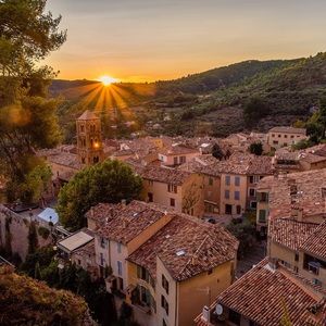 Meet your Posher, Laurie